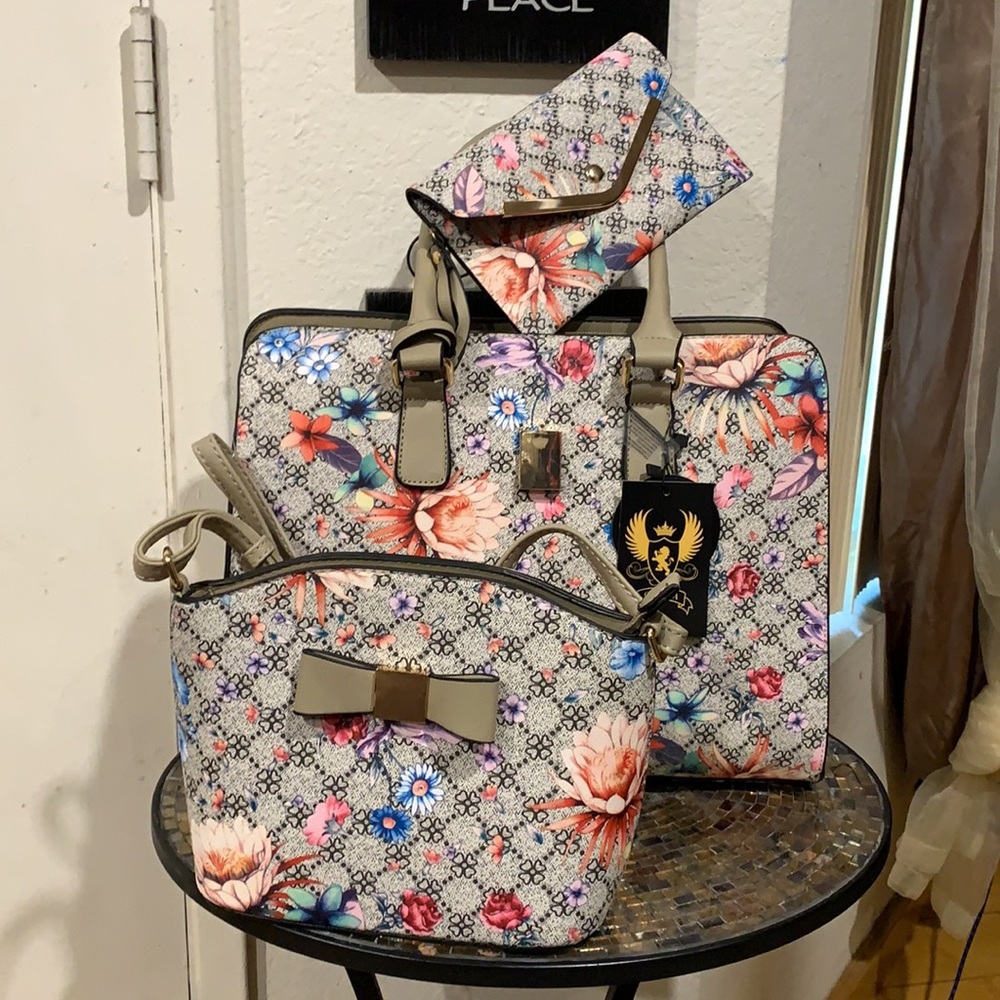 Bag - Picture 2 of 2